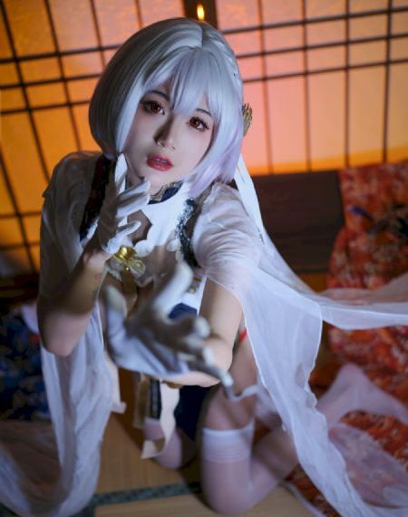 miad一711紧身裙女教师